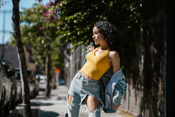 Street Style Meets High Fashion: The Best of Mixed Trends