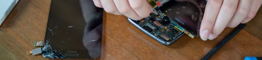 Reviving Gadgets, Saving Green: My Journey with iFixit and the Right to Repair